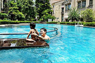 《When the Light Dies》登陆steam 仿吸幸生存射击